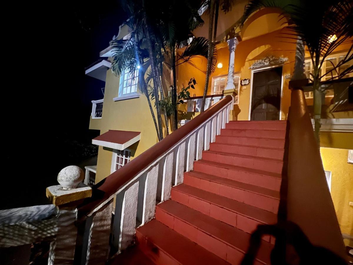 Villa Marina -By The Beach Goa Бенаулим Экстерьер фото